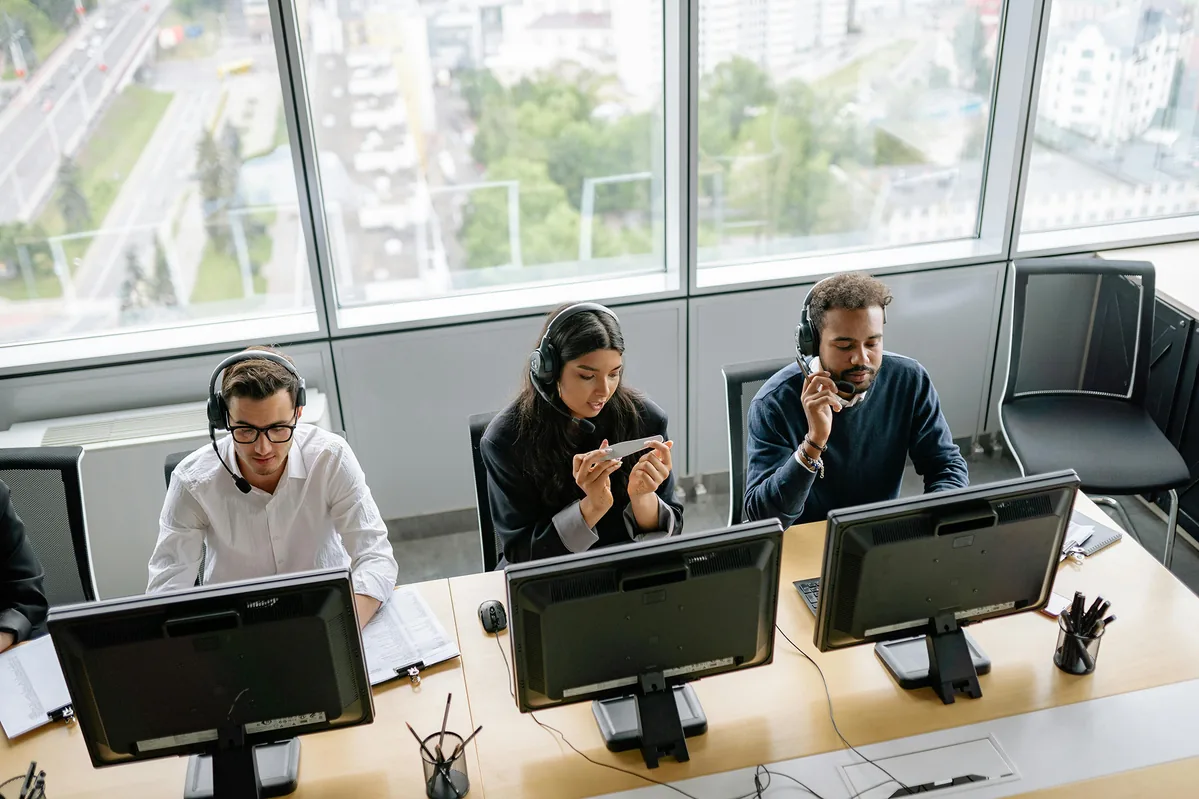 Contact center management software article cover